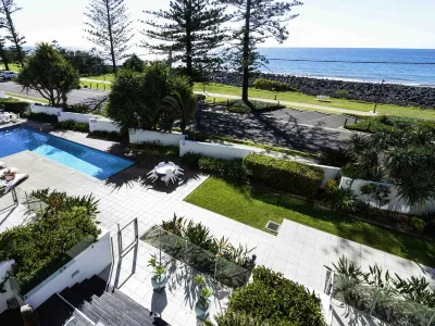 C Bargara Resort