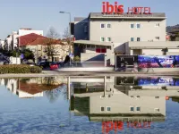 Ibis Guimaraes Centro Hotels near Live Science Center of Guimarães