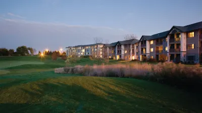 Holiday Inn Club Vacations at Lake Geneva Resort Hotels in Lyons