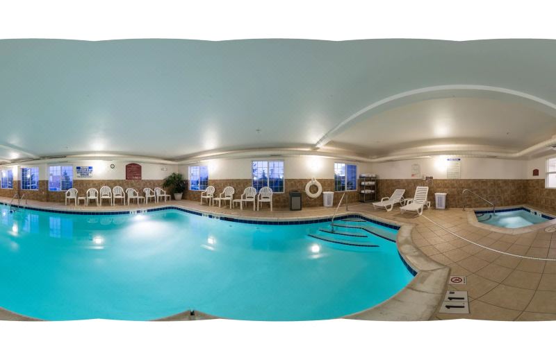 Holiday Inn Express & Suites Evanston by IHG photo 3