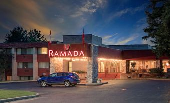 Ramada by Wyndham Pinewood Park Resort North Bay