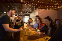 Aloft Calgary University - С баром