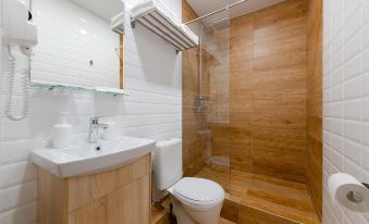 Kiparis Hotel