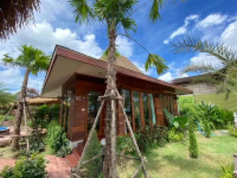 Thienhom Amphawa Resort Hotels in Bang Khonthi