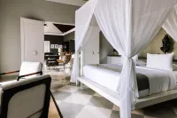 Meno House - Adults Only