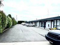 Colac Central Motel - parking