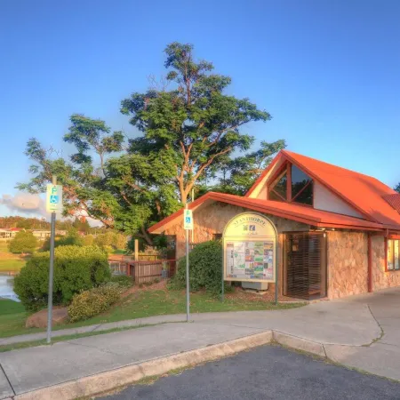 The Vines Motel & Cottages