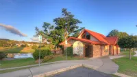 The Vines Motel & Cottages Hotels in Stanthorpe
