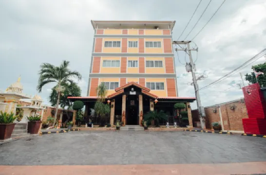 Iyara Hua Hin Lodge Hotels near Hua Hin Airport