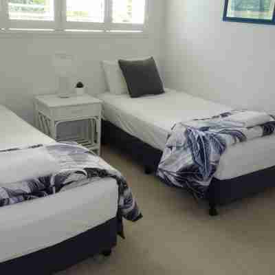Noosa Gardens Riverside Resort Rooms
