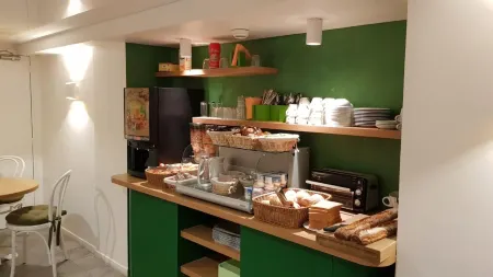 Hôtel Sunny Отели рядом с достопримечательностью «St-Medard»