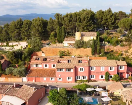 La Maison des Ocres - Provence Hoteles en Roussillon