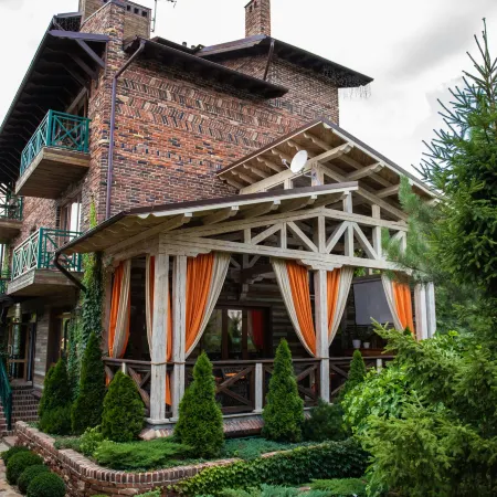 Rassl Country Home (Рассл Кантри Хоум)
