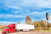 Super 8 by Wyndham Wooster