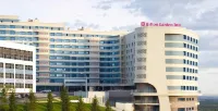Hills Garden (ex. Hilton Garden Inn Ufa RiversideХилтон Гарден, бывший Хилтон Гарден Инн Уфа Риверсайд) Отели рядом с достопримечательностью «Национальный музей РБ»