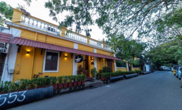 Dumas Guest House