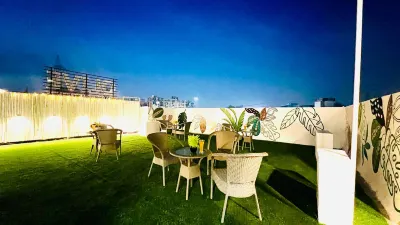 Olive Service Apartment- Medanta Medicity Hotel a 