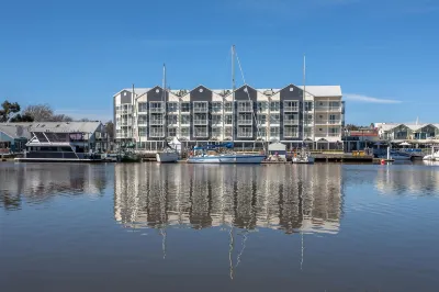 Peppers Seaport Launceston Hotels near University of Tasmania Stadium