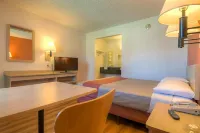 Motel 6 Rancho Mirage, CA - Palm Springs