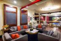 โรงแรมเฮนรี นอร์แมน