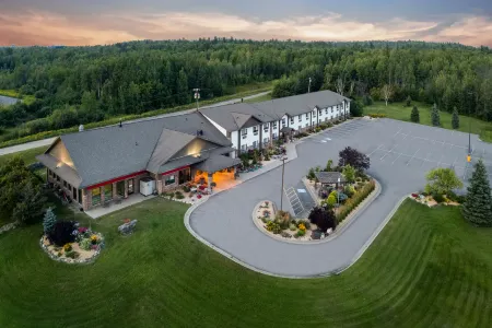 Super 8 by Wyndham Eveleth