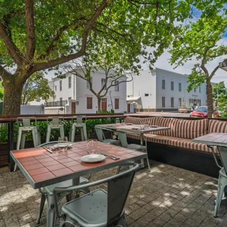 107 Dorpstraat Boutique Hotel