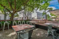 107 Dorpstraat Boutique Hotel