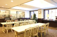 โรงแรมเจแปน ชิกะ - ที่มีบาร์