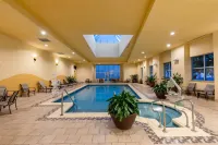 Wyndham Grand Oklahoma City Downtown - Kolam Renang