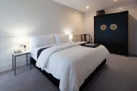 Burbury Hotel - Balkon