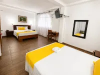 Los Gavilanes Hotel - parking