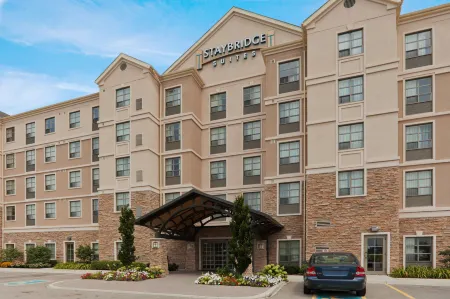 Staybridge Suites Guelph Отели в г. Wellington County