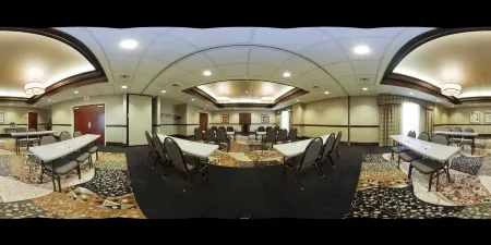 Holiday Inn Express & Suites Seymour