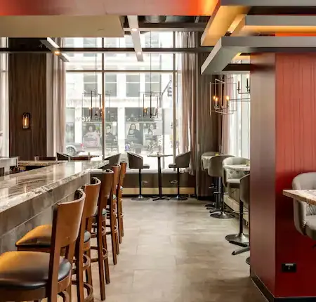 Hilton Garden Inn Chicago Downtown South Loop