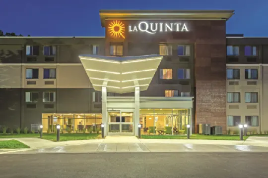 La Quinta Inn & Suites by Wyndham Columbia / Fort Meade