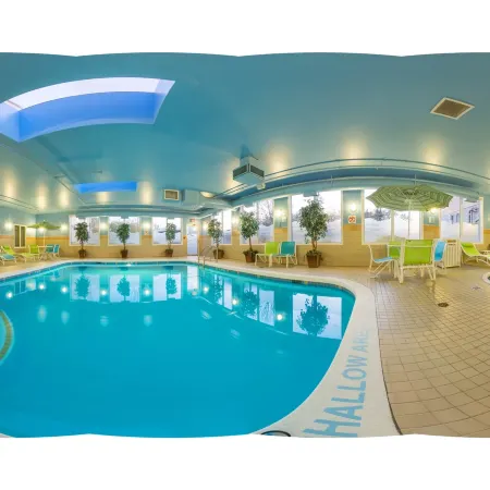 Holiday Inn Express & Suites SASKATOON CENTRE by IHG