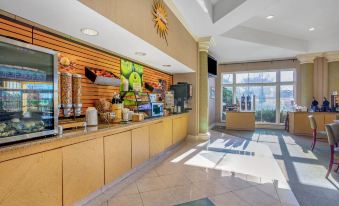 La Quinta Inn & Suites by Wyndham Winston-Salem