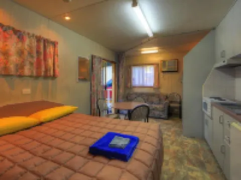 Highway Tourist Village Hotels in Narrabri