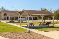 Eagle's Den Three Rivers Texas a Travelodge by Wyndham Hotels in Three Rivers