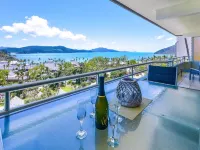 Poinciana Lodges - Ocean Views Hotels in Hamilton Island