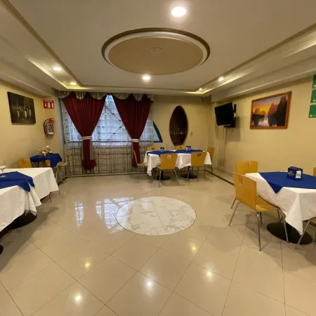 Hotel Marques Del PEÑON