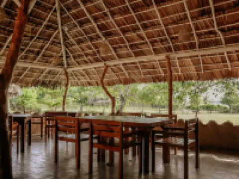 Saffron Lake Yala Hotels in Yala