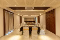 Hotel M Pro Palace Mysore - 12 Minutes to Mysore Palace