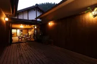 Yoshinoonsen Motoyu - Pysäköinti