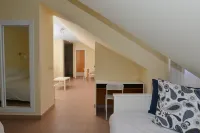 Apartamentos Marina - parking