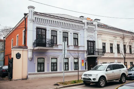 Cho Hotel (Чо Отель) Отели рядом с достопримечательностью «Комитет Земельных и Имущественных Отношений»