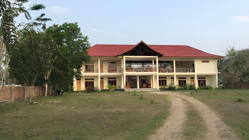 La Belle Etoile Hotel