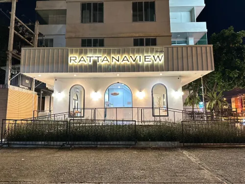 Rattana View - Pools