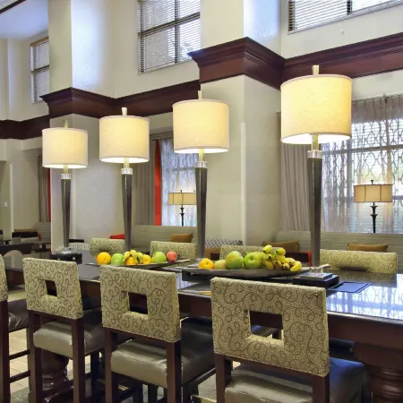 Hampton Inn & Suites Florence-Downtown