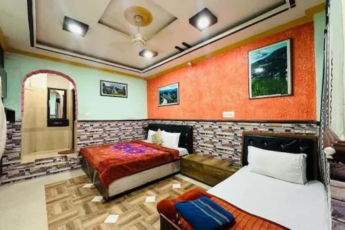 Goroomgo Wood Villa Palace Himachal Pradesh